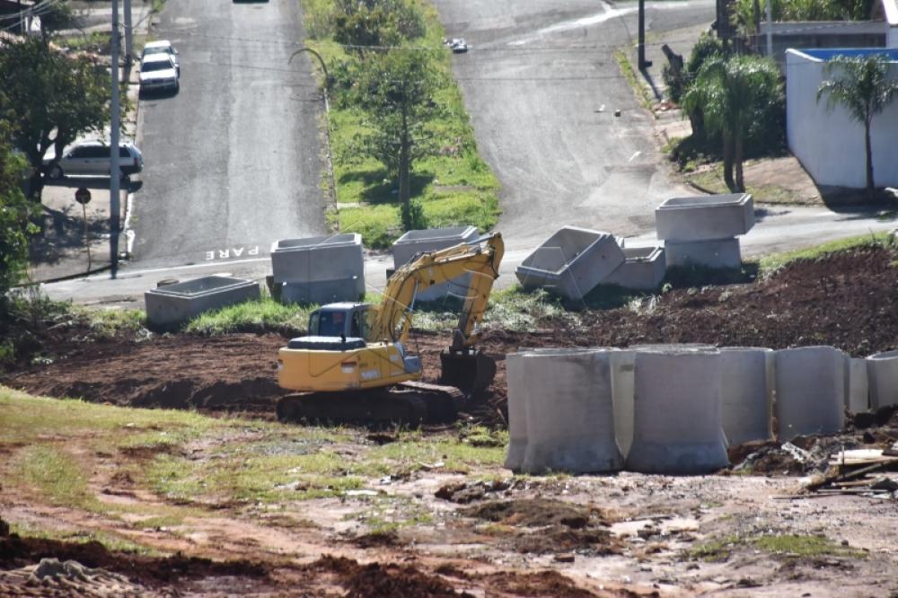 Comeam as obras da extenso da Avenida Zenon Lotufo